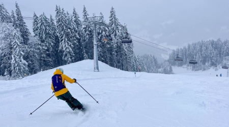 Skiën op een ongeprepareerde piste
